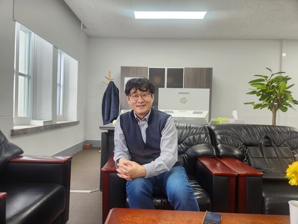 고고학으로 인간을 깊이 보는, 경희대학교 사학과 강인욱 교수
